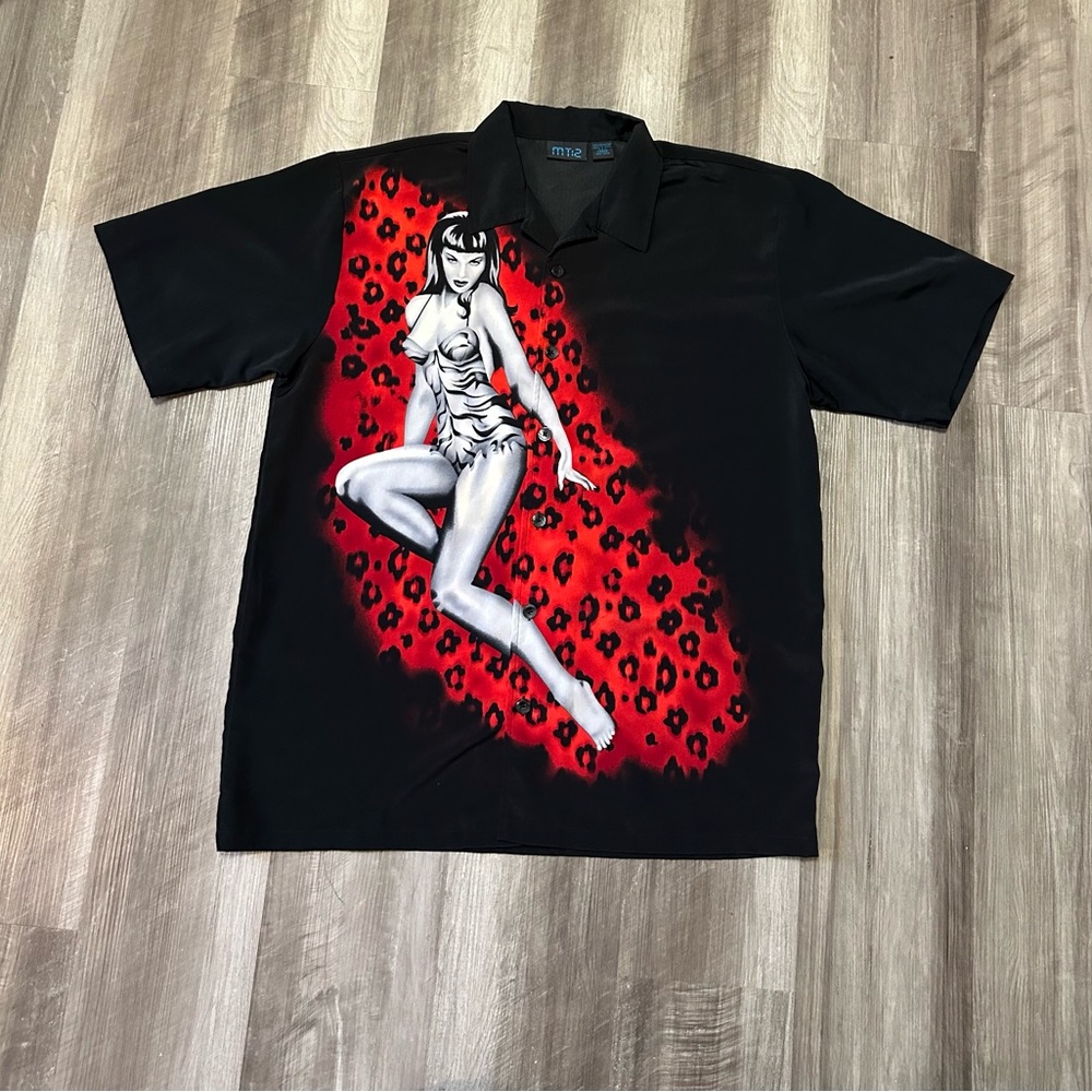 Vintage Y2K graphic button up